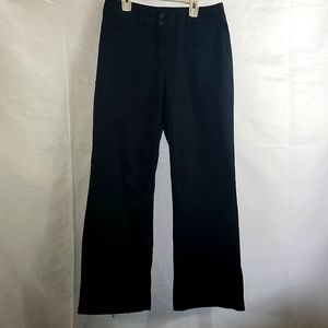 Tommy Hilfiger Black Pants in a Women's size 8